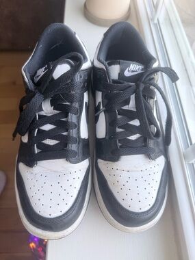 Nike Black and White Low-Top Sneakers